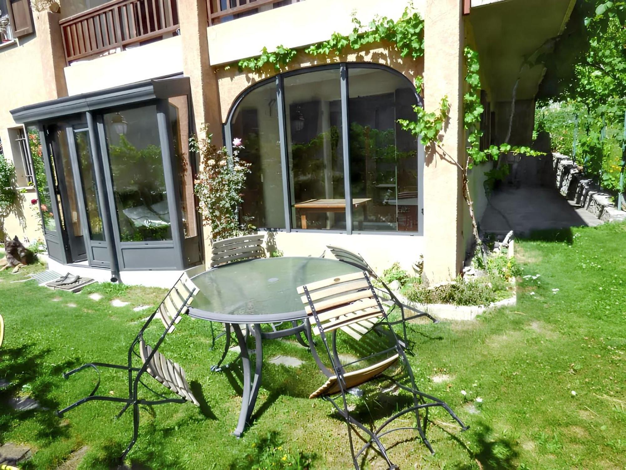 Appartement Paisible A Saint-Crepin Avec Vue Sur La Montagne Ngoại thất bức ảnh